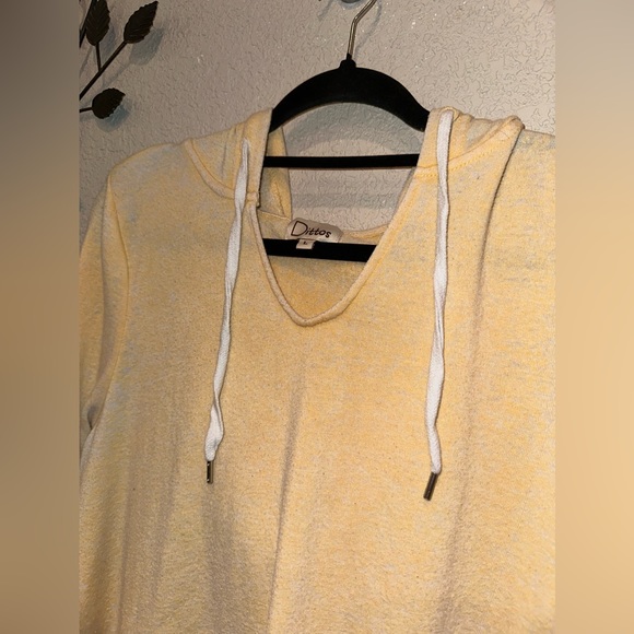Dittos Yellow Hooded Sweatshirt Raw Edges V Neck Size Large - Picture 2 of 8